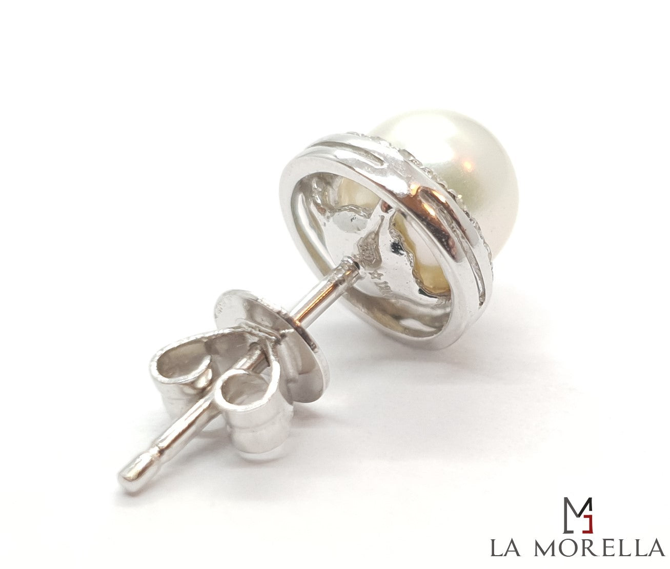 Orecchini A Bottone Miore In Oro Bianco 9kt Con Perle D'Acqua Dolce E Diamanti – Chiusura A Perno E Farfalla, Anallergici